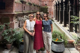 Dos argentinas varadas en Nepal cuentan el infierno que vivieron durante la caída del gobierno comunista