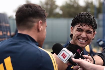 Merentiel habla, Zeballos se ríe; conforman una dupla letal en el ataque de Boca