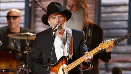 Merle Haggard, estrella del country