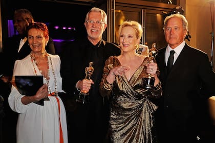 Meryl junto a su maquillador y peluquero cuando en 2012 los dos ganaron un Oscar por sus respectivos trabajos en la película La dama de hierro.