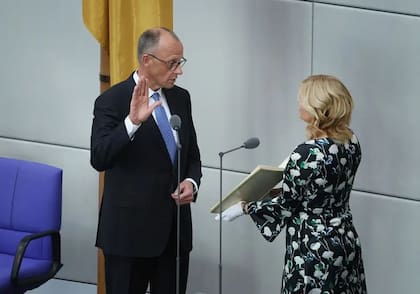 Merz durante la jura del cargo este martes