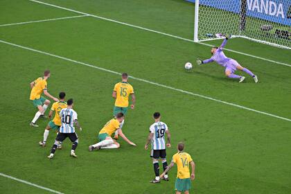 Messi anotó el primer gol del partido ante Australia. (Photo by Salih Zeki Fazlioglu/Anadolu Agency via Getty Images)
