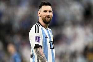 Messi apareció “bailando” al ritmo de la música de los 80 y generó furor en las redes