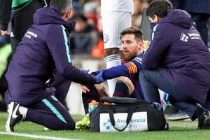 Alarma en Barcelona: Messi sufrió una molestia y está en duda ante Real Madrid
