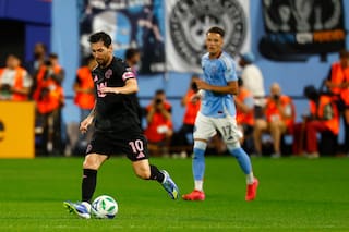 Messi brilla en Nueva York e Inter Miami se clasifica a los playoffs con goleada 4-0 ante NYCFC