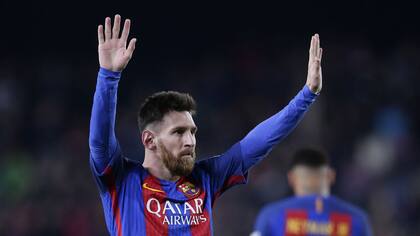 Messi brilló en su último partido del año y estrenó nuevo look