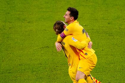 Lionel Messi y Antoine Griezmann, titulares en el partido de Barcelona ante Granada