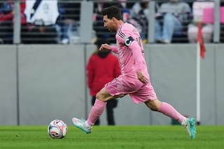 Messi conduce al Inter Miami a triunfo por 2-1 ante D.C. United en Baltimore