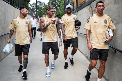 Messi, De Paul, Otamendi y Di María debutan este jueves en la Copa América 