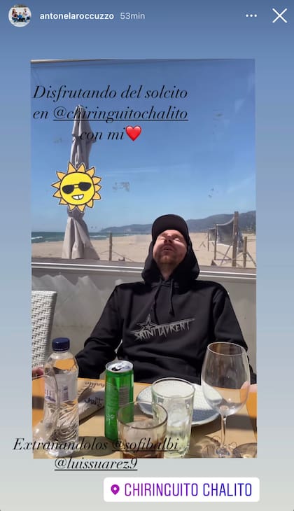Messi disfruta del sol y tararea el tema "Vos sabés", de Los Cafres