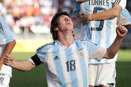 Messi en 2005: festejó sus 18 en el medio del Mundial Sub 20 que ganó