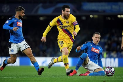 Barcelona-Napoli, uno de los cuatro duelos de octavos de final que se definirán con sede a confirmar