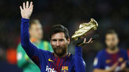 Messi en el Camp Nou con el Botín de Oro