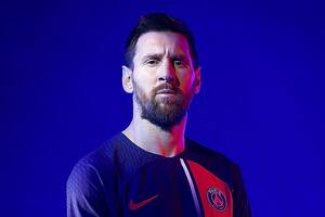 Messi fue uno de los modelos en la presentación de la nueva camiseta del PSG