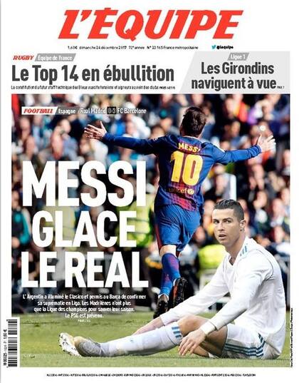 Messi festejando y mencionado en el título, Cristiano Ronaldo sentado en el suelo: una imagen potente.