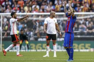 Con dos goles de Lionel Messi, Barcelona le ganó sobre la hora a Valencia