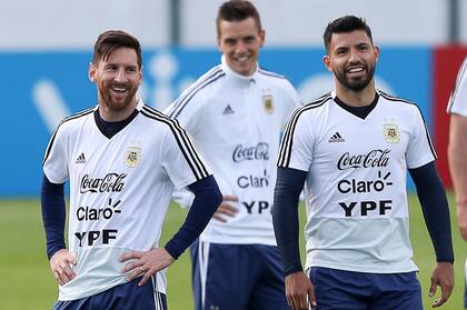 Messi y el Kun, dos grandes amigos de selección