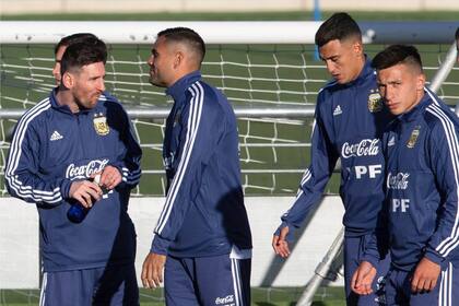 Messi, Mercado y dos nuevos: Matías Suárez y Domingo Blanco.