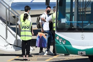 Messi, Icardi, Paredes y Di María llegaron a Rosario para pasar las Fiestas en familia