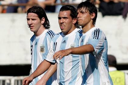 Messi, Tevez y Agüero, un tridente que sucumbió a los efectos de la altura y que poco pudo hacer para frenar una goleada de Bolivia por 6-1 en 2009