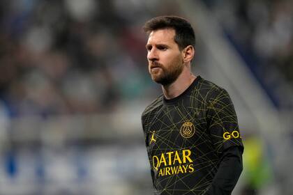 Messi tiene un pie y medio afuera de PSG; ¿regresará a Barcelona?