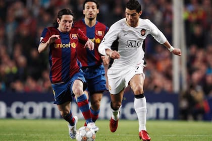 Messi vs Cristiano Ronaldo en abril de 2008. Fue la primera vez que se enfrentaron, por las semifinales de la Champions League que ganó el United