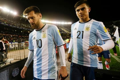 Messi y Dybala, una sociedad que no logró funcionar hasta ahora en la selección Argentina