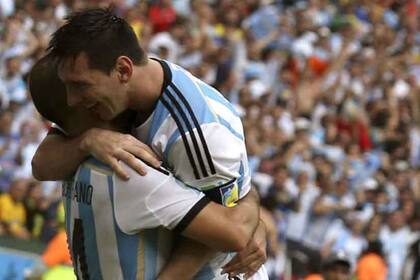 Messi y Mascherano, símbolos de la Argentina