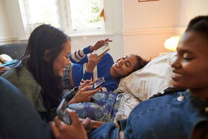 Meta asegura que casi 2.000 millones de personas en todo el mundo están suscritas a Facebook