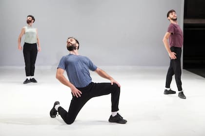 Meta folklore, nomás: el regreso de "Adentro!" tiene todavía una función más en El galpón de Guevara