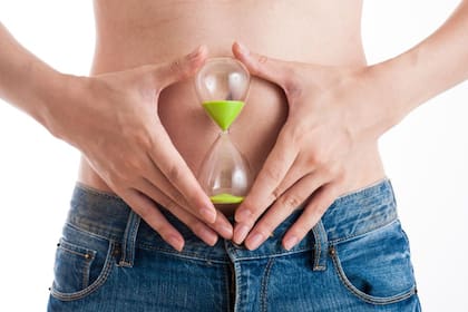 Para el Dr. Chih-Hao Lee, una dieta rica en alimentos proteicos -pollo, carnes rojas o pescados- ayuda a que el metabolismo comience a utilizar la energía acumulada para mejorar la digestión