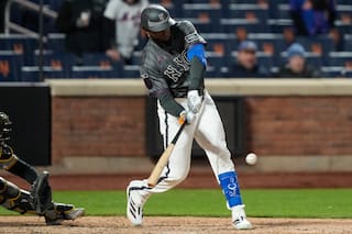 Mets remontan ante Piratas y ganan 4-2 con jonrón de tres carreras de Luis Robert Jr. en la 11ma