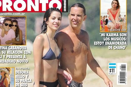 Mex y su pareja disfruntando de la playa en La Pedrera