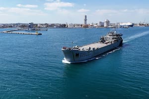 La presidenta de México mandó a Cuba dos buques de la Armada en medio de la tensión con Estados Unidos