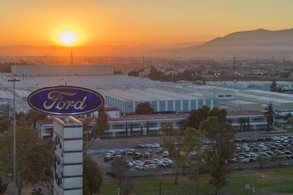 México se posicionó como el líder de las exportaciones automotrices desplazando a Canadá