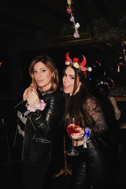 Mey Scápola Morán y Sofi Morandi