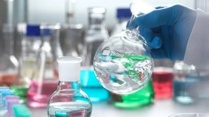 Mezclando moléculas en un laboratorio se pueden obtener aromas presentes en el espacio