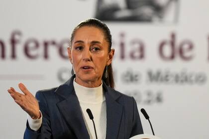 Mhoni auguró un octubre positivo y cabalístico para la nueva presidenta de México, Claudia Sheinbaum