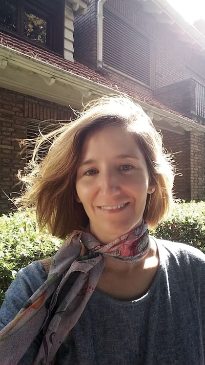 "Mi emprendimiento es literal y metafóricamente el hilo conductor de una historia que es más grande que yo, y que a veces honro y con la que juego y de la que me adueño".,