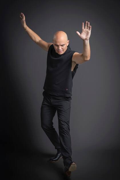 "Mi historia artística nace desde que me fui a trabajar a la calle", cuenta Ángel Carabajal