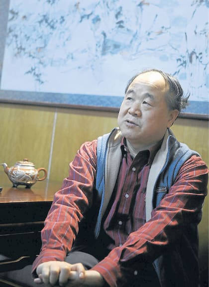''Mi realismo es diferente del utilizado en el pasado en China; mi realismo habla de la gente normal, presento al lector todo tipo de caracteres'', dice Mo Yan
