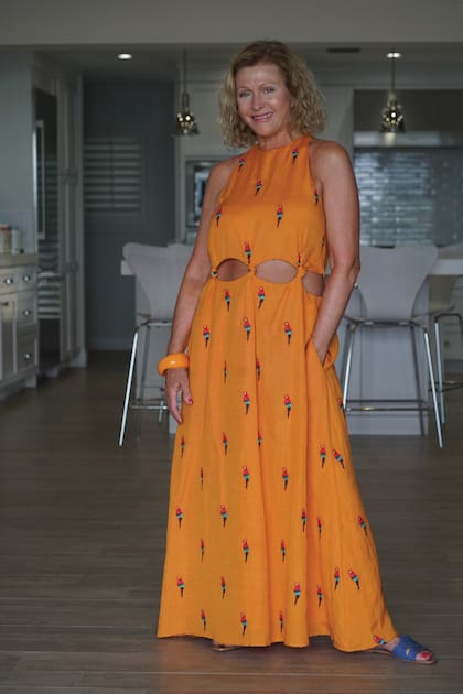 “Mi vida en Miami es muy relajada. Me gusta salir a caminar todas las mañanas, salgo a las 7.30 porque a esa hora no hay ruidos. Vivimos a 300 metros del mar”.