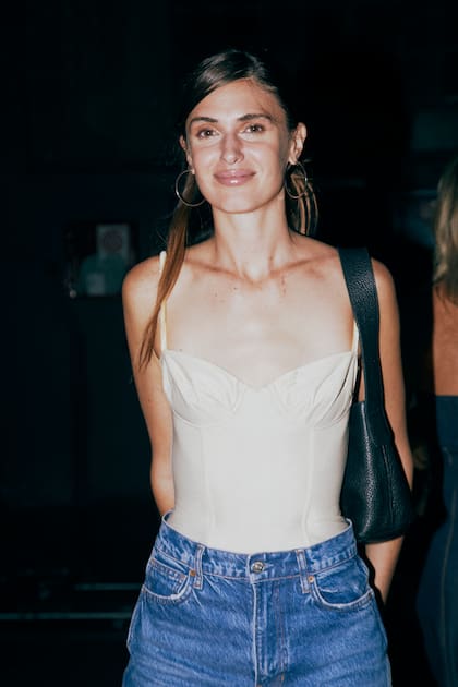 Mía Flores Pirán en el desfile en Arena Studios