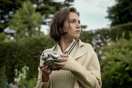 Mia McKenna-Bruce, una de las protagonistas de Las siete esferas