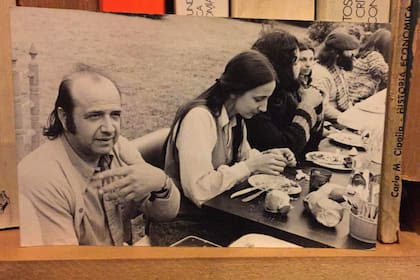 Donvi, junto a su hija Liliana Vitale y otros integrantes de MIA