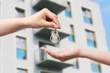 Miami-Dade se encuentra en una brecha entre los fondos disponibles para el programa Sección 8 y el alza en los costos de vivienda