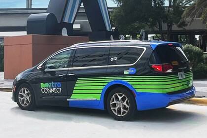 Miami-Dade tiene vigente MetroConnect, su servicio gratuito de transporte tipo Uber que realiza 2000 viajes diarios