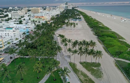 South Beach es un sitio de gran afluencia turística y los locales exigen mayor respuesta de las autoridades frente a hechos criminales


  Joe Raedle/Getty Images/AFP
== FOR NEWSPAPERS, INTERNET, TELCOS & TELEVISION USE ONLY ==