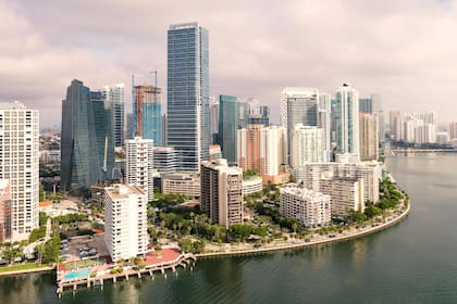 Miami se caracteriza por sus edificios con departamentos de lujo, habitados por individuos de alto poder adquisitivo
