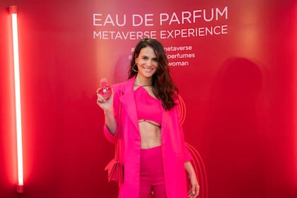 Mica Riera, mujer icónica y actriz que interpretó a otra mujer icónica de argentina, Fabiana Cantilo.